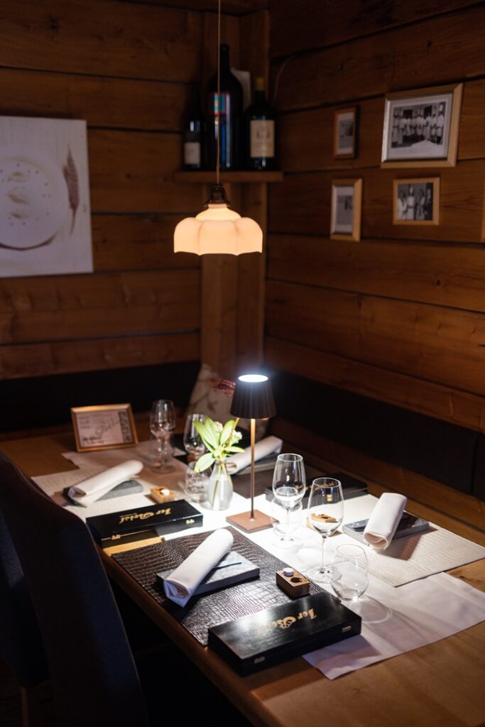 Gedeckter Tisch im Restaurant 1er Beisl